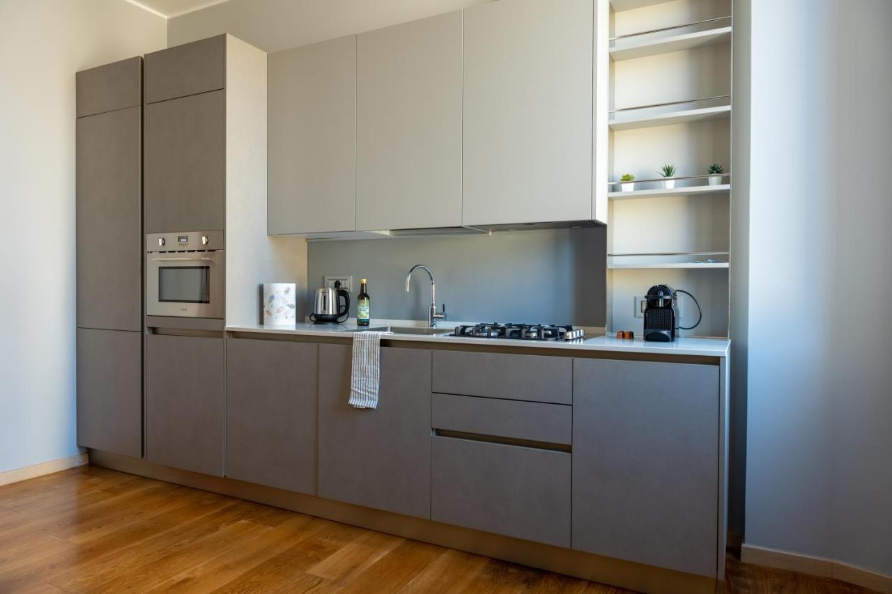 5 Min Duomo Luxury Home In Brera Design District Milano Eksteriør billede